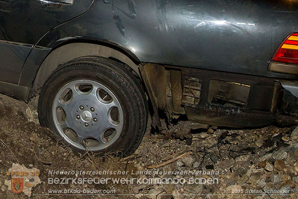 20150406_Fahrzeugbrand_Wampersdorf_06