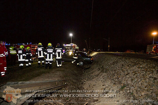 20150406_Fahrzeugbrand_Wampersdorf_07