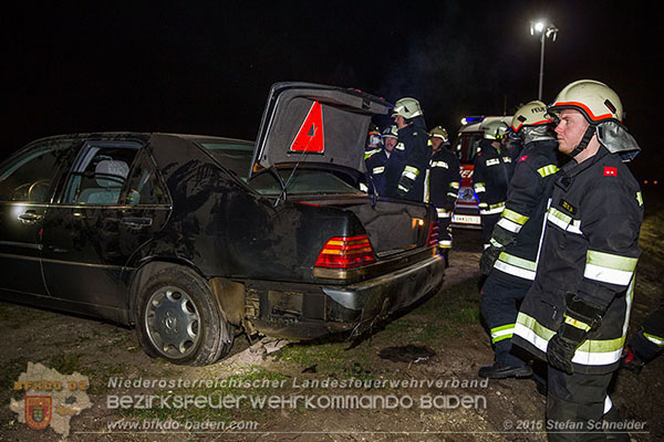 20150406_Fahrzeugbrand_Wampersdorf_11