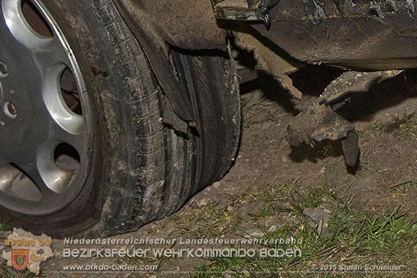 20150406_Fahrzeugbrand_Wampersdorf_16
