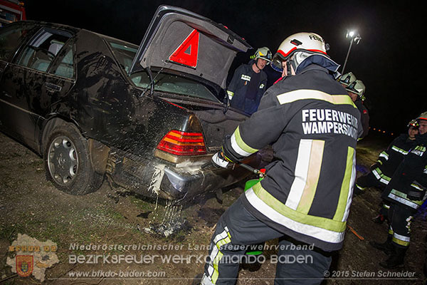 20150406_Fahrzeugbrand_Wampersdorf_18