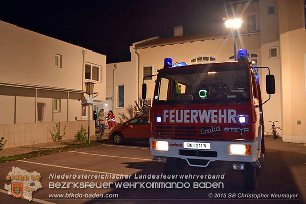 20151028 Brand in Wohnhausanlage Günselsdorf  Foto: © Christopher Neumayer FF Günselsdorf