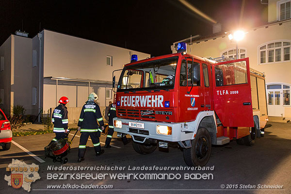 20151028 Brand in Wohnhausanlage Günselsdorf  Foto: © Stefan Schneider