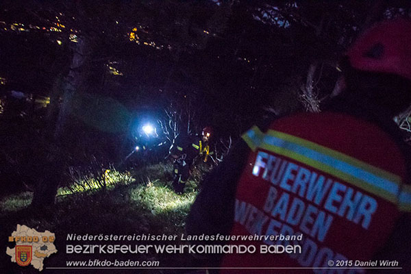 20151108 3 Personen in Notlage bei Alland   Foto: © Daniel Wirth