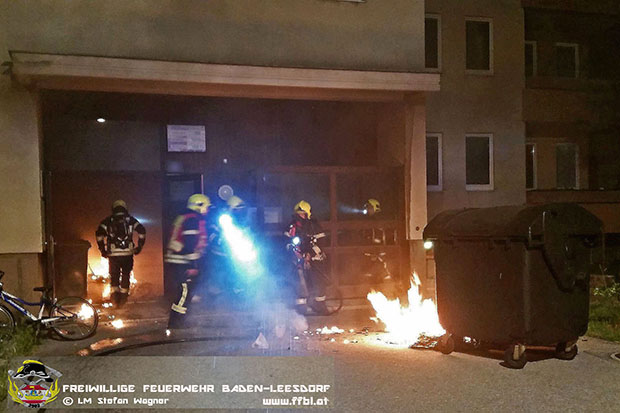 20160605 Brand im Mülllagerraum eines Wohnhauses im Ortsteil Baden Leesdorf   Foto: © Stefan Wagner FF Baden-Leesdorf