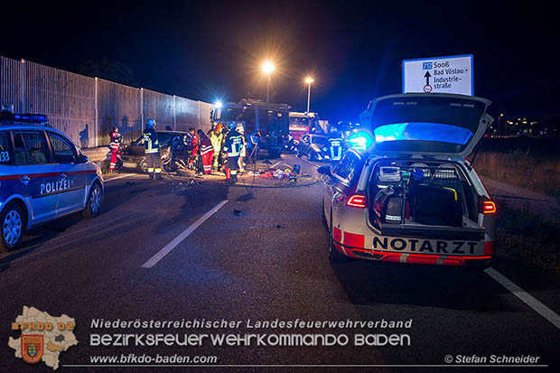 20160711 Verkehrsunfall mit Personenrettung am Autobahnzubringer Bad Vslau  Foto:  Stefan Schneider