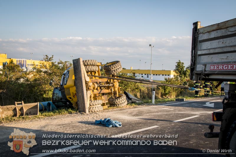 20160817 Baggerbergung Teesdorf, Foto Daniel Wirth 20160817 Baggerbergung Teesdorf, Foto Daniel Wirth