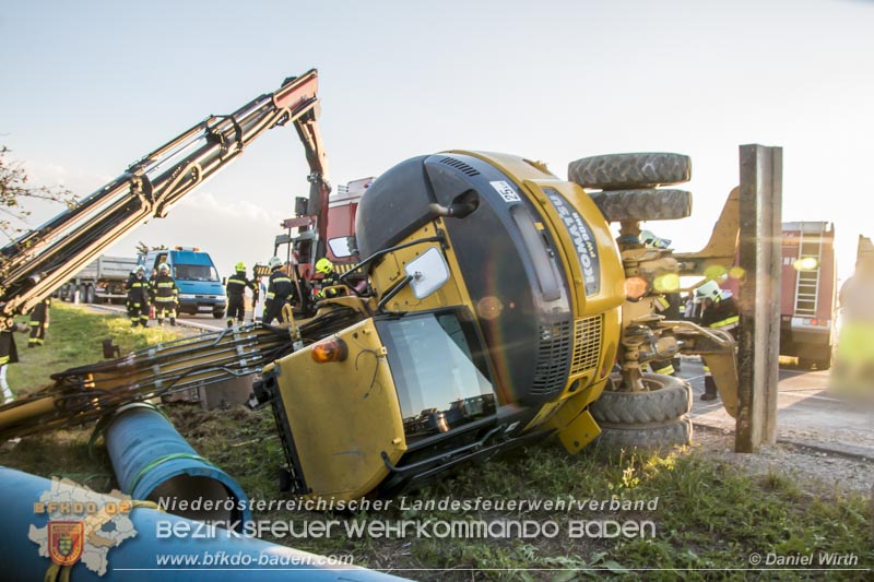 20160817 Baggerbergung Teesdorf, Foto Daniel Wirth 20160817 Baggerbergung Teesdorf, Foto Daniel Wirth
