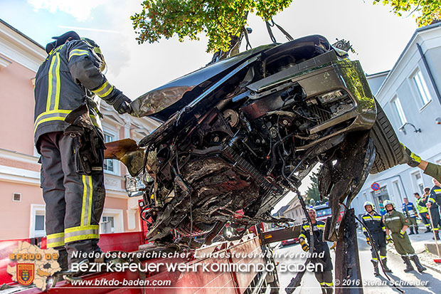 20160903 Menschenrettung Gainfarn Foto: © Stefan Schneider 20160903 Menschenrettung Gainfarn Foto: © Stefan Schneider