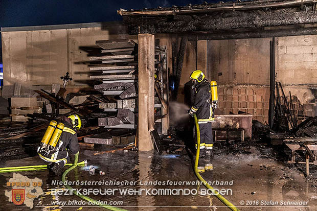 20160913 Brand bei Gewerbebetrieb in Enzesfeld  Foto:  Stefan Schneider