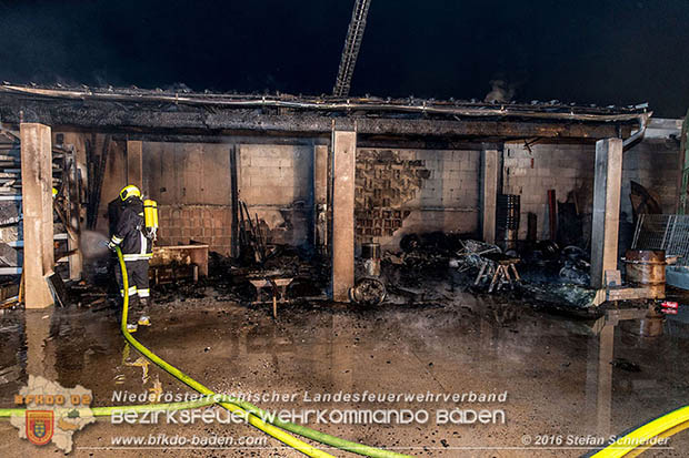 20160913 Brand bei Gewerbebetrieb in Enzesfeld Foto: © Stefan Schneider 20160913 Brand bei Gewerbebetrieb in Enzesfeld Foto: © Stefan Schneider