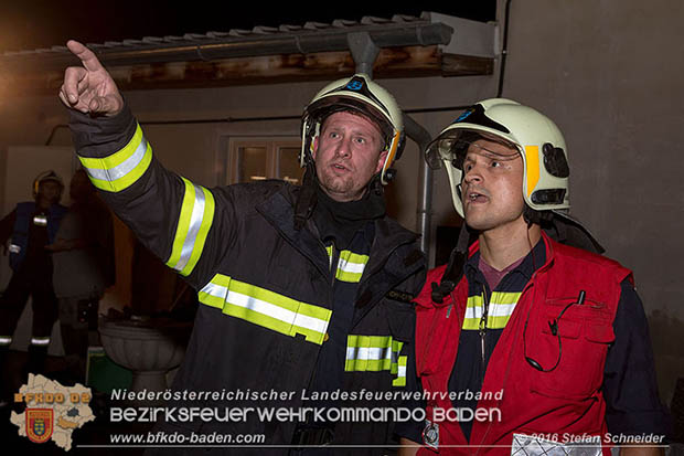 20160913 Brand bei Gewerbebetrieb in Enzesfeld  Foto:  Stefan Schneider