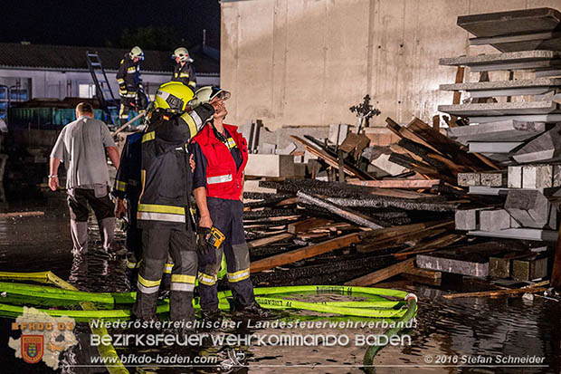 20160913 Brand bei Gewerbebetrieb in Enzesfeld  Foto:  Stefan Schneider