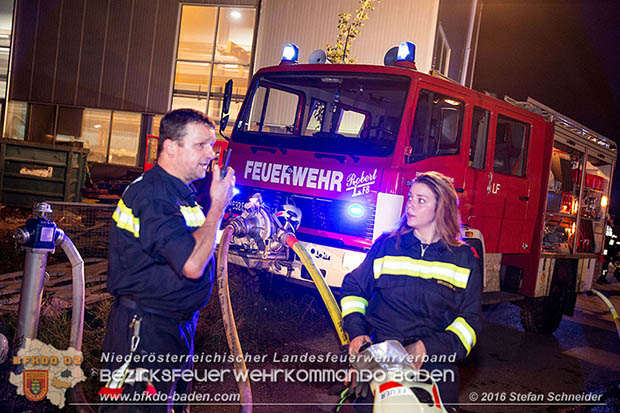 20160913 Brand bei Gewerbebetrieb in Enzesfeld  Foto:  Stefan Schneider