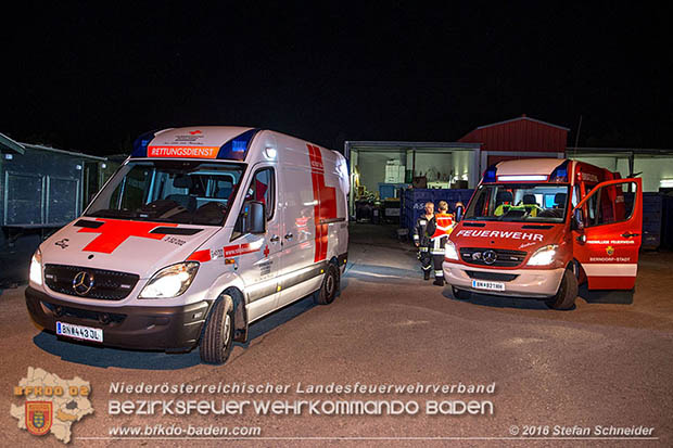 20160913 Brand bei Gewerbebetrieb in Enzesfeld Foto: © Stefan Schneider 20160913 Brand bei Gewerbebetrieb in Enzesfeld Foto: © Stefan Schneider