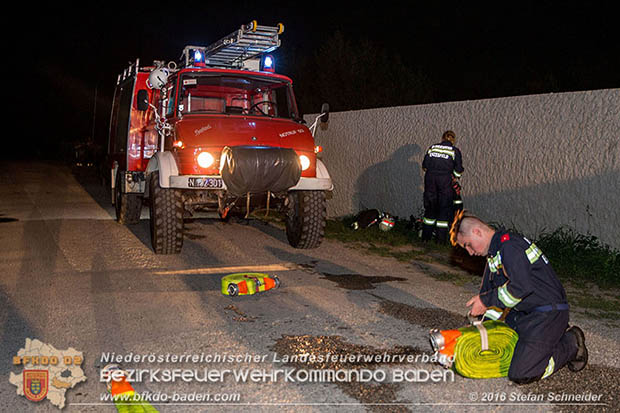 20160913 Brand bei Gewerbebetrieb in Enzesfeld  Foto:  Stefan Schneider