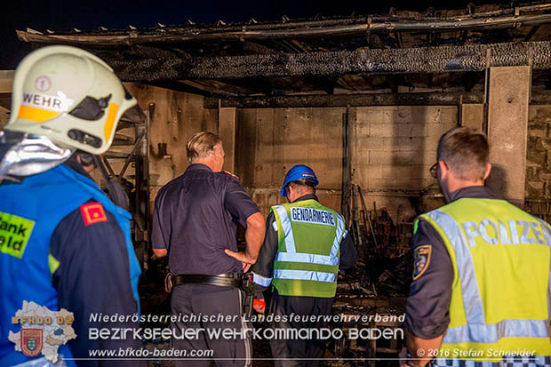 20160913 Brand bei Gewerbebetrieb in Enzesfeld  Foto:  Stefan Schneider