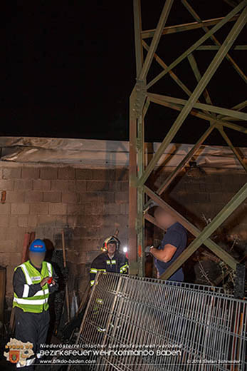 20160913 Brand bei Gewerbebetrieb in Enzesfeld  Foto:  Stefan Schneider