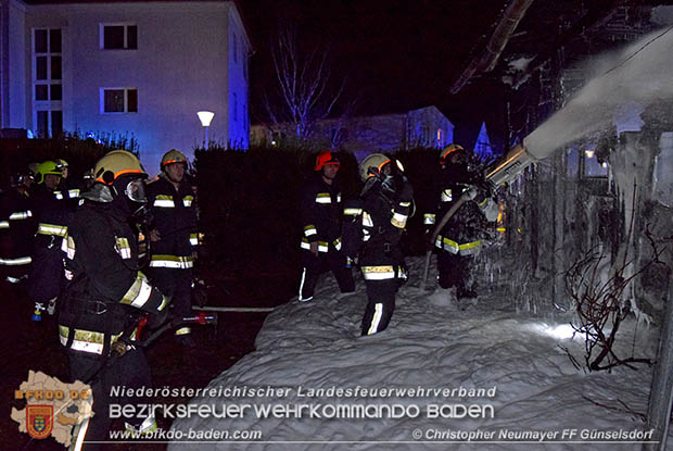 20161127 Vollbrand eines abgestellten Wohnmobils in Schönau a.d.Triesting  Foto: © Christopher Neumayer