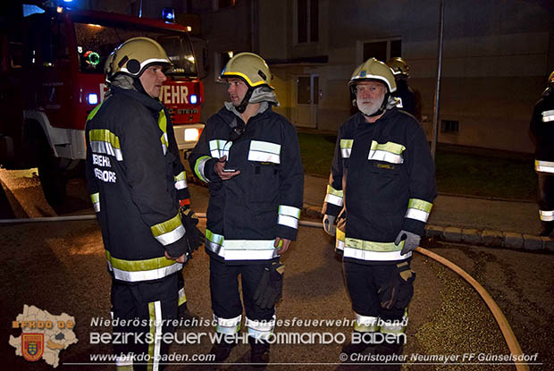 20161127 Vollbrand eines abgestellten Wohnmobils in Schönau a.d.Triesting  Foto: © Christopher Neumayer