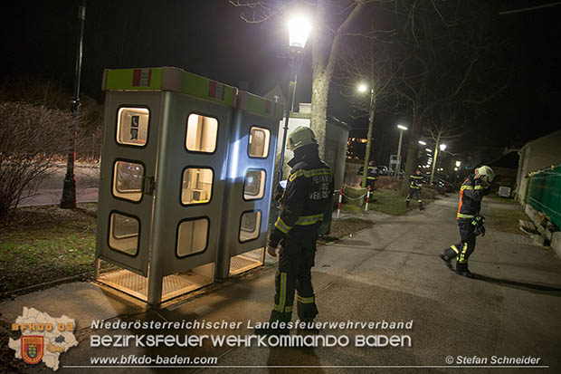 20161231 Alarmierter Kleinbrand in Baden Ortsteil Weikersdorf  Foto:  Stefan Schneider