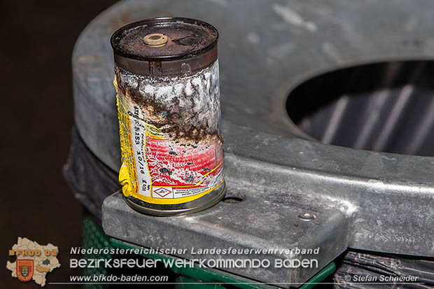 20161231 Alarmierter Kleinbrand in Baden Ortsteil Weikersdorf  Foto:  Stefan Schneider