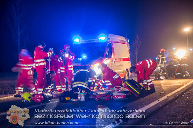 20170129 Folgenschwerer Verkehrsunfall mit zwei Toten auf der Landestraße 4040 Leobersdorf-Sollenau  Foto: © Daniel Wirth