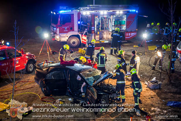 20170129 Folgenschwerer Verkehrsunfall mit zwei Toten auf der Landestraße 4040 Leobersdorf-Sollenau  Foto: © Daniel Wirth