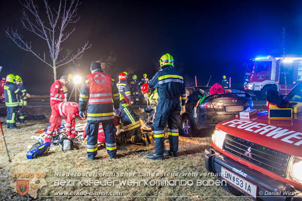 20170129 Folgenschwerer Verkehrsunfall mit zwei Toten auf der Landestraße 4040 Leobersdorf-Sollenau  Foto: © Daniel Wirth