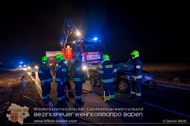 20170129 Folgenschwerer Verkehrsunfall mit zwei Toten auf der Landestraße 4040 Leobersdorf-Sollenau  Foto: © Daniel Wirth