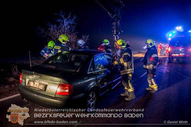 20170129 Folgenschwerer Verkehrsunfall mit zwei Toten auf der Landestraße 4040 Leobersdorf-Sollenau  Foto: © Daniel Wirth