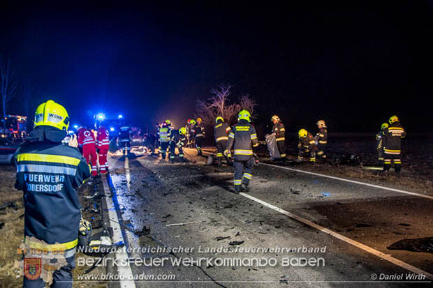 20170129 Folgenschwerer Verkehrsunfall mit zwei Toten auf der Landestraße 4040 Leobersdorf-Sollenau  Foto: © Daniel Wirth