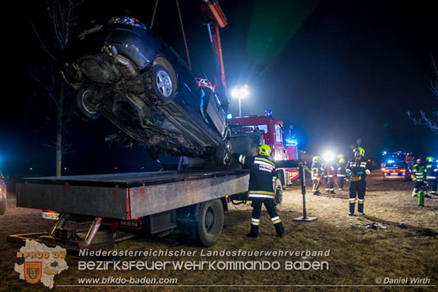 20170129 Folgenschwerer Verkehrsunfall mit zwei Toten auf der Landestraße 4040 Leobersdorf-Sollenau  Foto: © Daniel Wirth