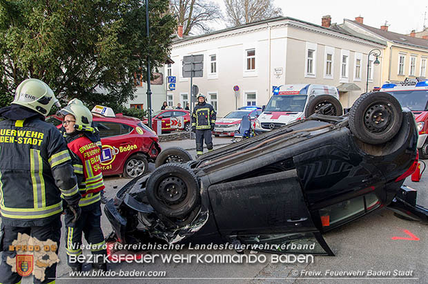 20170312 Fahrzeugberschlag in der "30er Zone" in Baden  Foto:  Freiwillige Feuerwehr Baden-Stadt