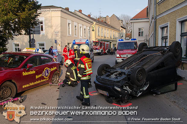 20170312 Fahrzeugberschlag in der "30er Zone" in Baden  Foto:  Freiwillige Feuerwehr Baden-Stadt