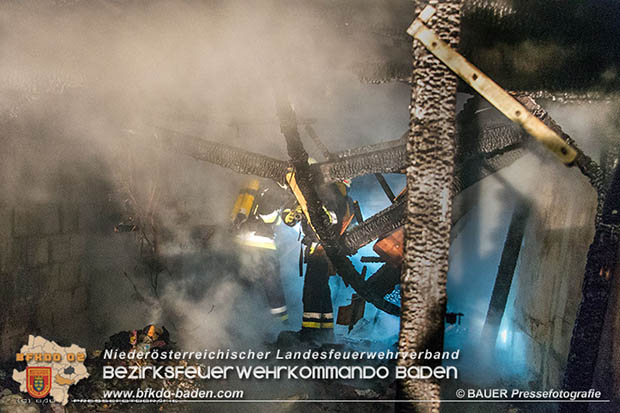 20170313 Brand einer Mllinsel bei einer Wohnhausanlage in Traiskirchen  Foto:  Bauer Pressefotografie