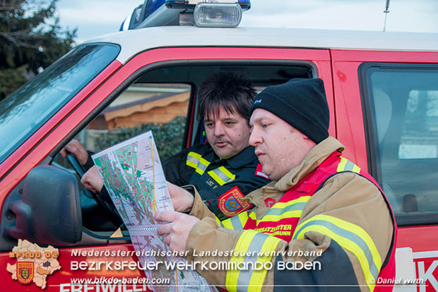 20170313 unbekannter ausgelaufener Schadstoff in Kottingbrunn  Foto: © Daniel Wirth