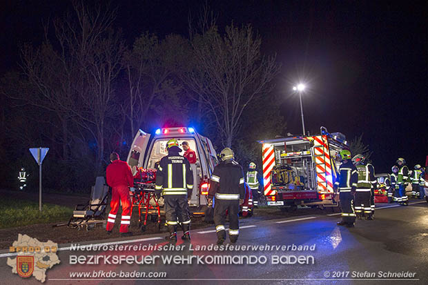 20170413 Schwerer Verkehrsufall auf der L156 Traiskirchen-Trumau  Foto:  Stefan Schneider