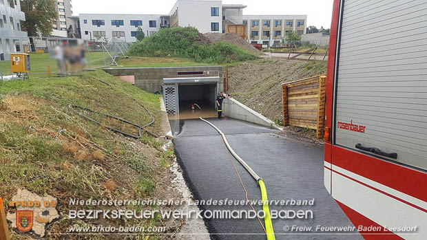 20170709 Auspumparbeiten in Baden Foto: © FF Baden-Leesdorf/Harald Wagner 20170709 Auspumparbeiten in Baden Foto: © FF Baden-Leesdorf/Harald Wagner