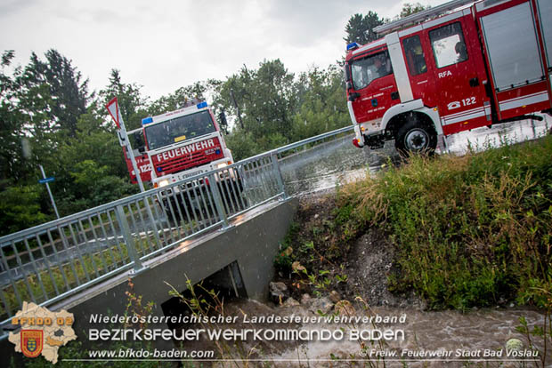 20170709 Unwettereinsatz in Bad Vöslau Foto: © FF Stadt Bad Vöslau /Daniel Wirth 20170709 Unwettereinsatz in Bad Vöslau Foto: © FF Stadt Bad Vöslau /Daniel Wirth