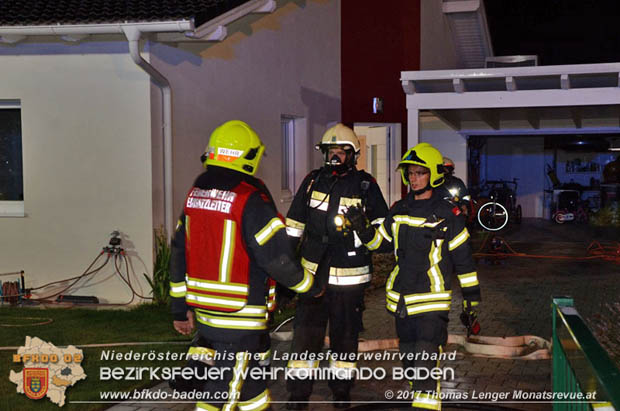 20170710 Ein vermutlicher Blitzschlag löste einen Dachstuhlbrand in Trumau aus Foto: © Thomas Lenger Monatsrevue.at 20170710 Ein vermutlicher Blitzschlag löste einen Dachstuhlbrand in Trumau aus Foto: © Thomas Lenger Monatsrevue.at