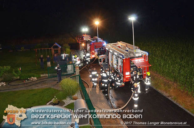 20170710 Ein vermutlicher Blitzschlag lste einen Dachstuhlbrand in Trumau aus  Foto:  Thomas Lenger Monatsrevue.at