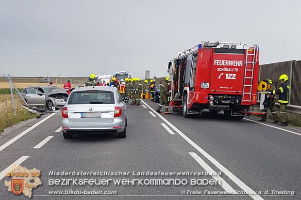 20170712 Verkehrsunfall mit tdlichem Ausgang auf der LB17 bei Schnau a.d.Triesting  Foto:  FF Schnau