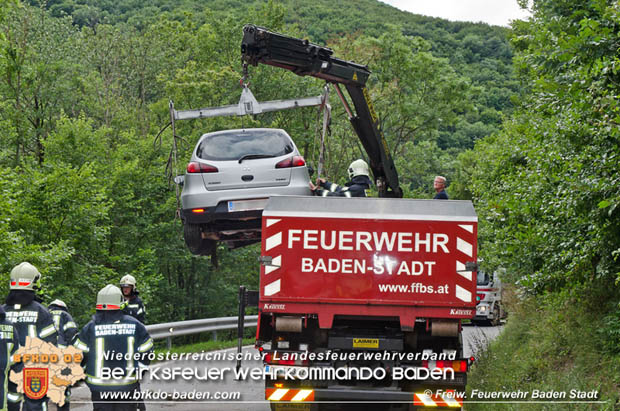 20170726 Verkehrsunfall LB210 Baden-Sattelbach Foto: © FF Baden-Stadt / Michael Nositzka 20170726 Verkehrsunfall LB210 Baden-Sattelbach Foto: © FF Baden-Stadt / Michael Nositzka