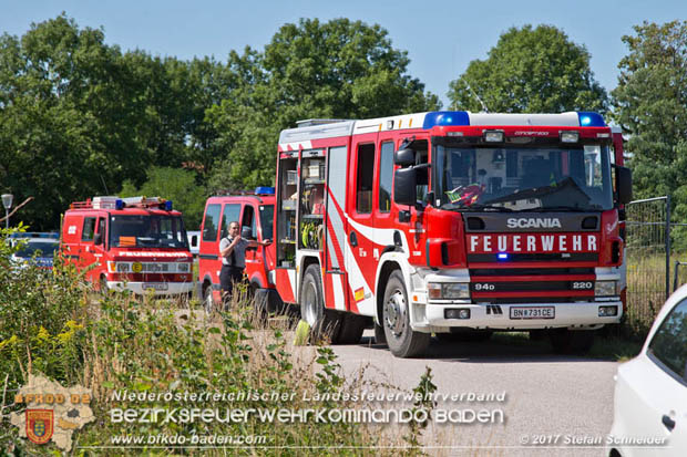 20170815 Küchenbrand in Reihen Wohnhaus in Blumau-Neurißhof Foto: © Stefan Schneider BFK Baden 20170815 Küchenbrand in Reihen Wohnhaus in Blumau-Neurißhof Foto: © Stefan Schneider BFK Baden