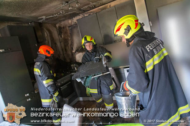 20170815 Kchenbrand in Reihen Wohnhaus in Blumau-Neurihof  Foto:  Stefan Schneider BFK Baden