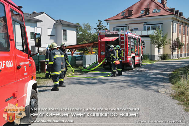 20170815 Kchenbrand in Reihen Wohnhaus in Blumau-Neurihof  Foto:  Jrgen Rudolf FF Teesdorf