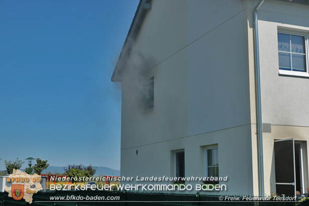 20170815 Kchenbrand in Reihen Wohnhaus in Blumau-Neurihof  Foto:  Jrgen Rudolf FF Teesdorf