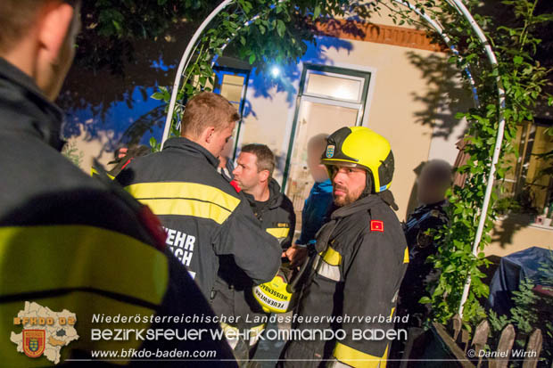 20170914 Wohnhaus nach Deckeneinsturz evakuiert in Weissenbach a.d.Triesting  Foto:  Daniel Wirth BFK BADEN