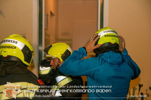 20170914 Wohnhaus nach Deckeneinsturz evakuiert in Weissenbach a.d.Triesting Foto: © Daniel Wirth BFK BADEN 20170914 Wohnhaus nach Deckeneinsturz evakuiert in Weissenbach a.d.Triesting Foto: © Daniel Wirth BFK BADEN